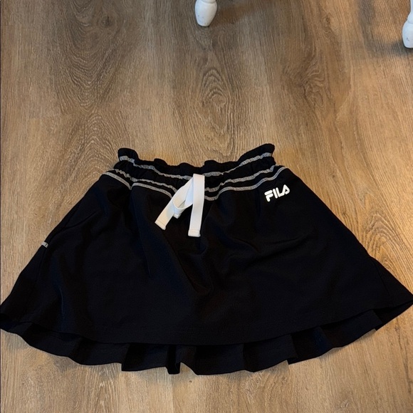 Fila Women's Black Skirt- size m - Picture 1 of 3
